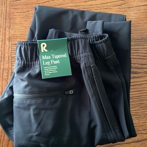 R.O.W. Men's Max Tapered Leg Pants NWT size men’s small
